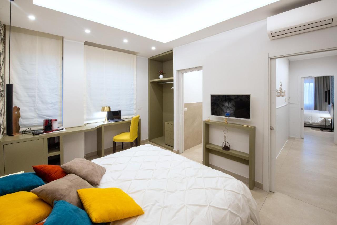 Napoli City Center - Appartamenti E Camere Exteriör bild