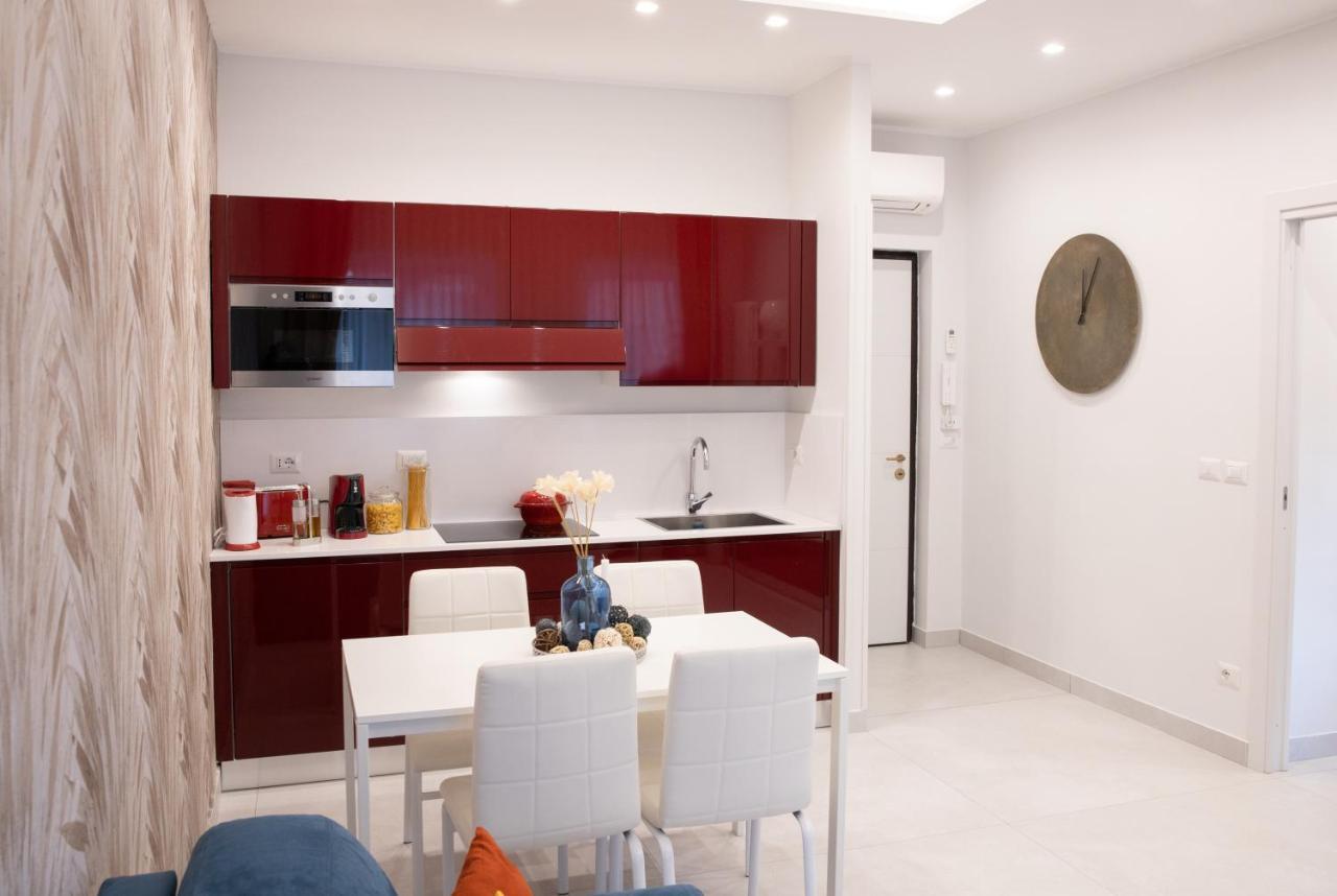 Napoli City Center - Appartamenti E Camere Exteriör bild