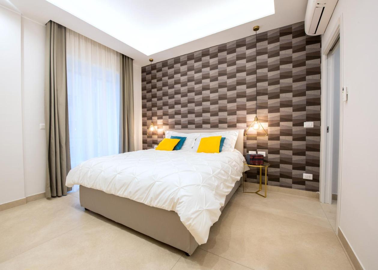 Napoli City Center - Appartamenti E Camere Exteriör bild