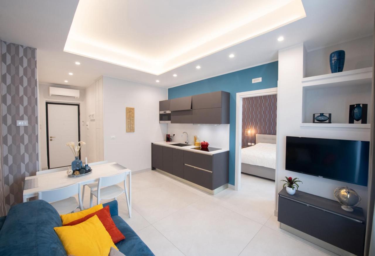 Napoli City Center - Appartamenti E Camere Exteriör bild