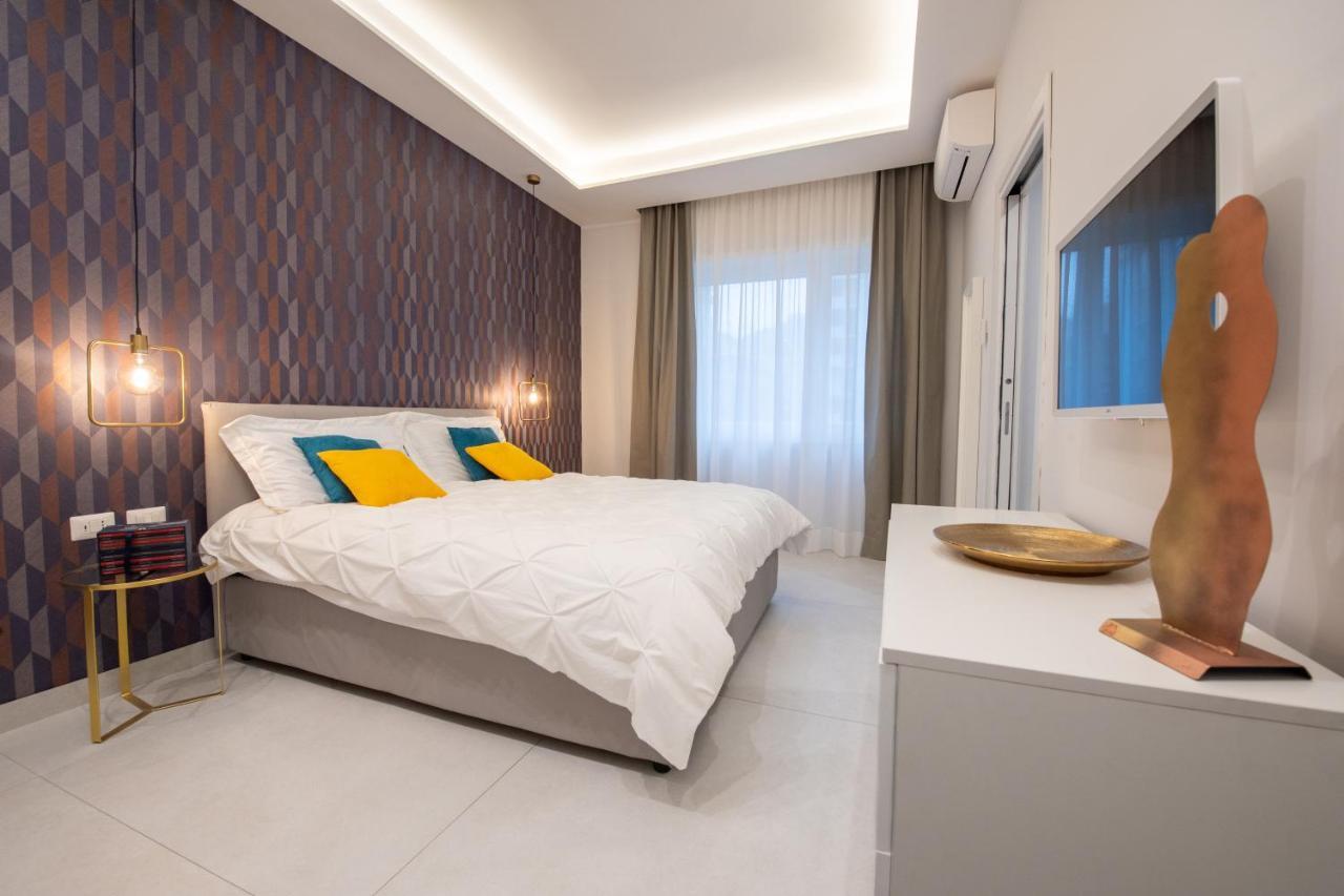 Napoli City Center - Appartamenti E Camere Exteriör bild